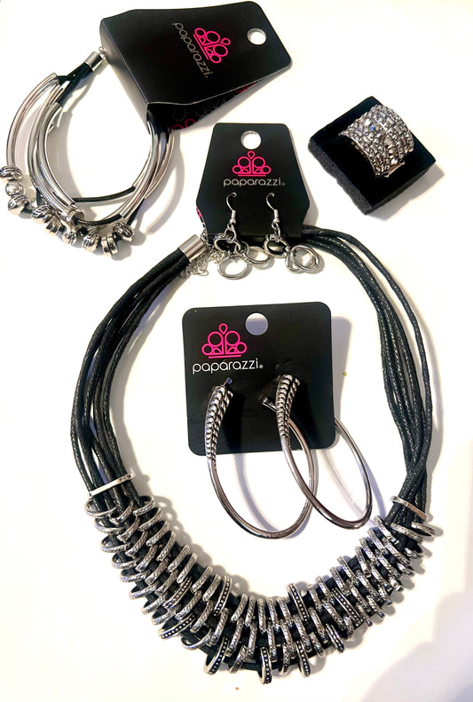 Paparazzi Fashion Fix Silver and Black Set #36